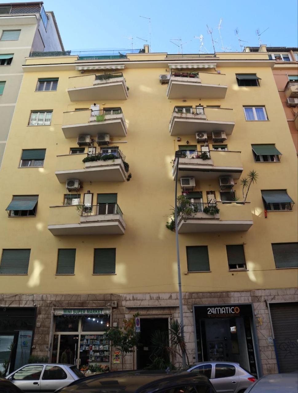 Sara'S Home - Modern Apartment Near Metro, Perfect For Families And Groups In Roma Exterior foto