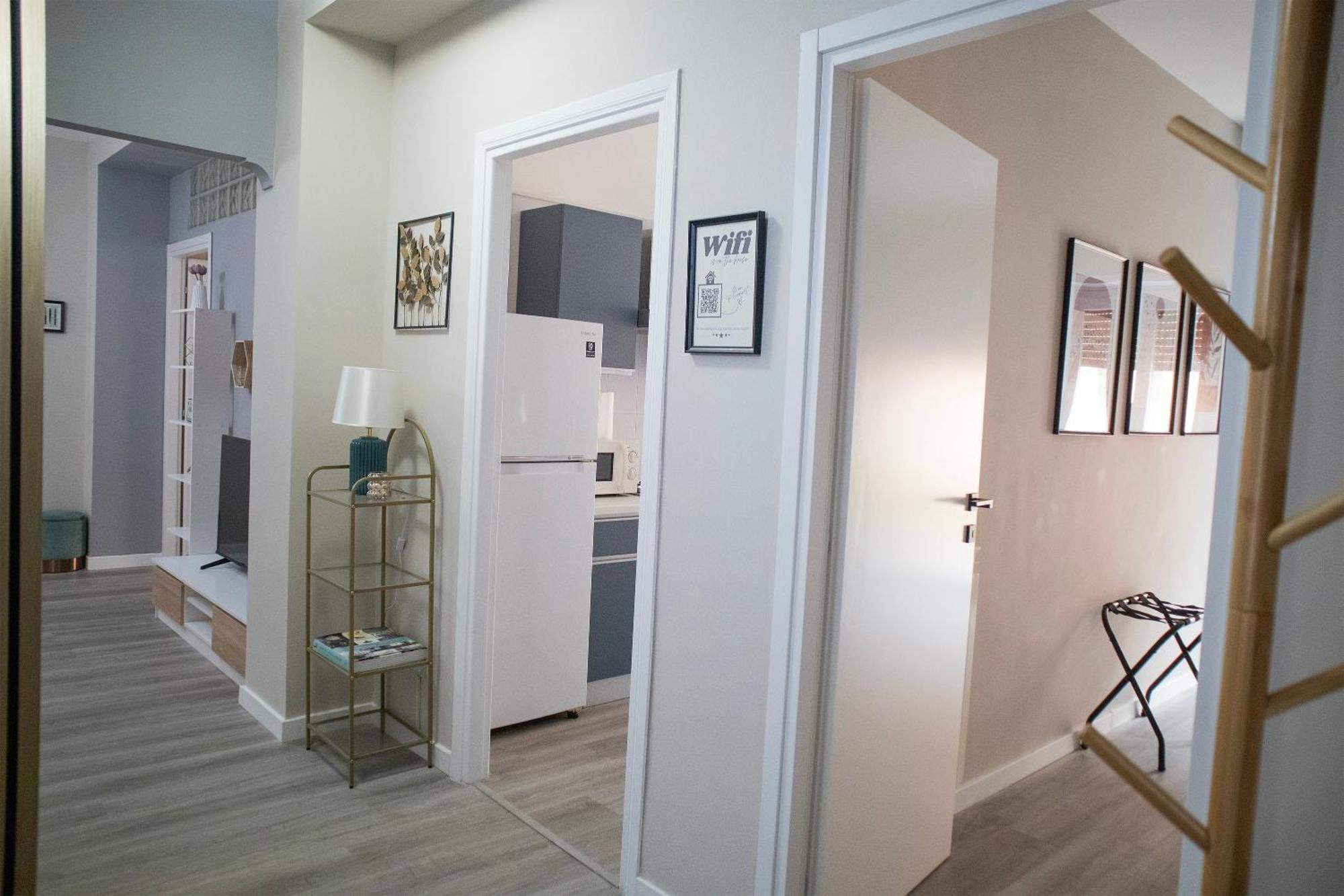 Sara'S Home - Modern Apartment Near Metro, Perfect For Families And Groups In Roma Exterior foto