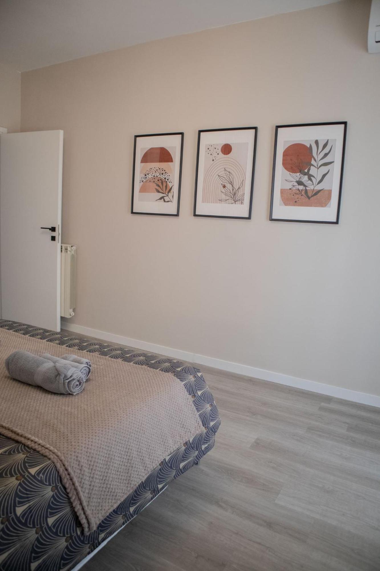 Sara'S Home - Modern Apartment Near Metro, Perfect For Families And Groups In Roma Exterior foto